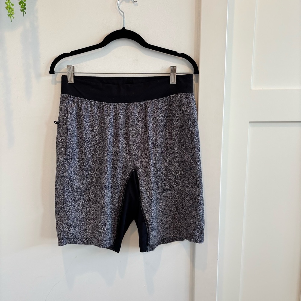 Lululemon T.H.E. Short Linerless Pineweave Alpine White Black Size Medium